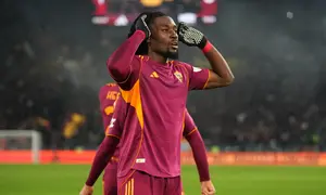 Selebrasi Manu Kone di laga AS Roma vs Sassuolo di pekan ke-20 Liga Italia 2025/2026 di Olimpico, Roma, Minggu (11/01/2026). (AP Photo/Andrew Medichini)