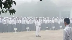 Anak Sekolah di Tengah Kepungan Asap Kebakaran Hutan Kalimantan