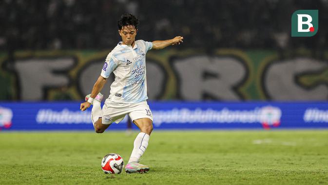 BRI Super League: Bek Muda PSIM Raka Cahyana Mencuri Perhatian