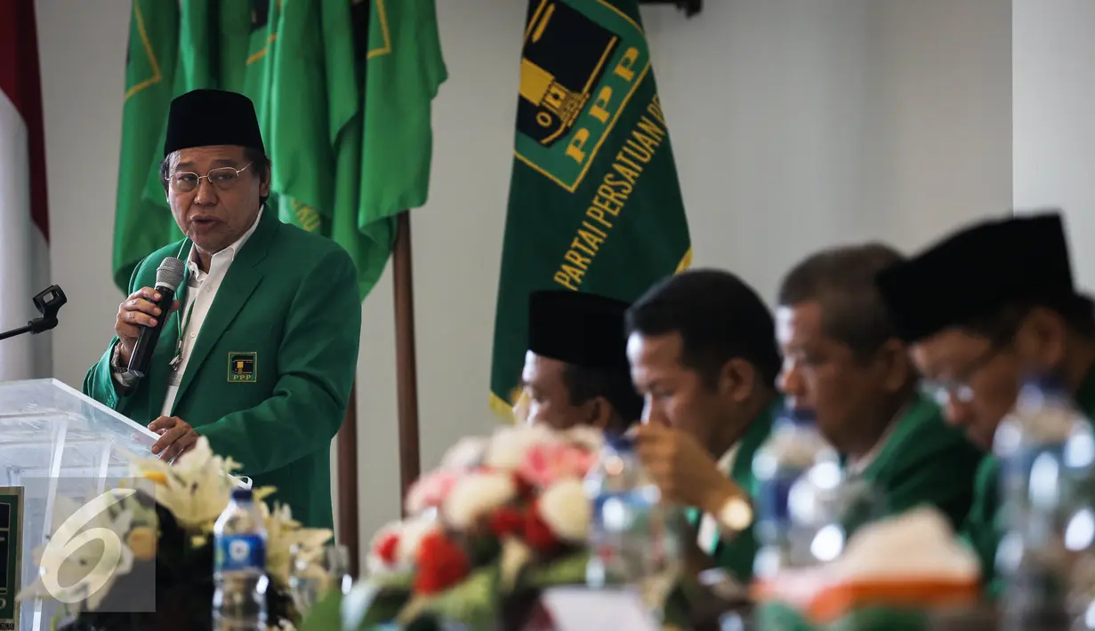 Ketua Umum PPP versi Muktamar Jakarta, Djan Faridz dalam sambutannya di Mukernas II PPP, menjanjikan untuk mengadakan umroh gratis untuk setiap pengurus DPC, DPW dan DPP sebagai bentuk syukur atas kemenangan partainya di MA. (Liputan6.com/Faizal Fanani)