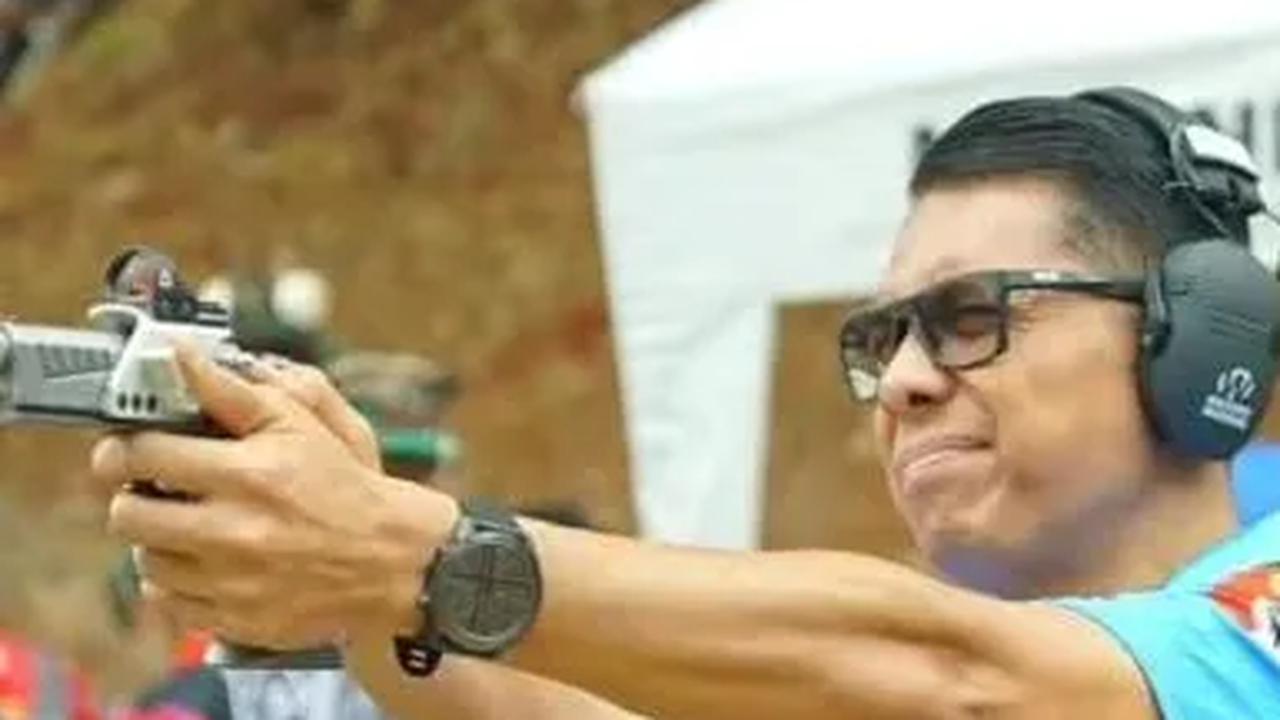 Potret Jenderal Berdarah Brimob Pegang Pistol Nembak di Markas Marinir, Sosoknya Pernah Didor Teroris dari Dekat Tapi Tak Kena