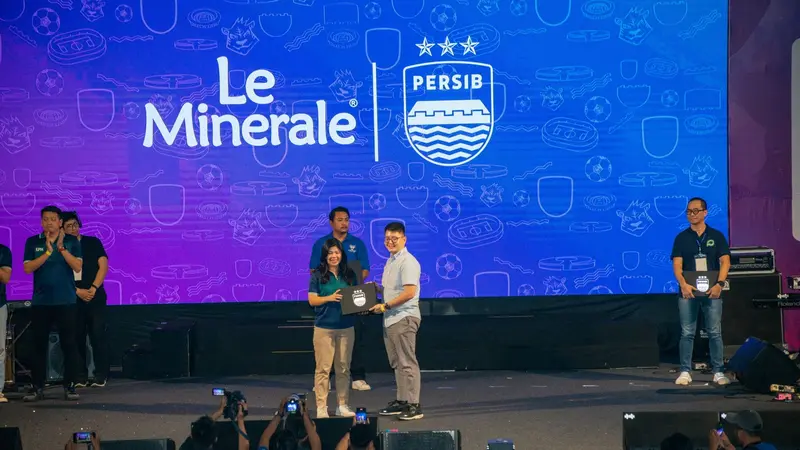 Le Minerale Dipercaya Sebagai Official Mineral Water Persib Bandung Di Liga 1 Musim Kompetisi 2024/2025