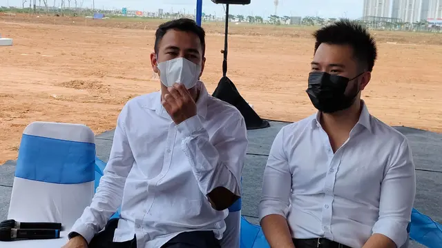 Raffi Ahmad dan Ruddy Salim dalam peletakan batu pertama RANS Sportainmen