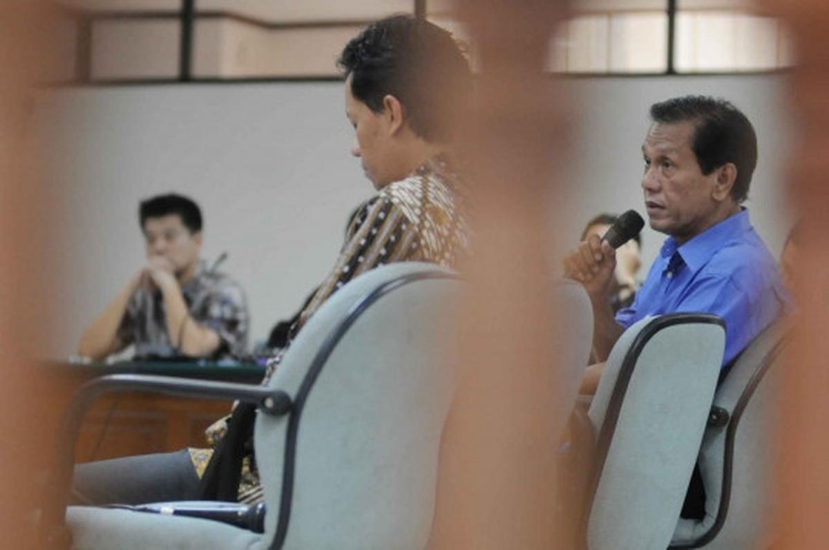 Politisi PDIP Adriansyah dan anaknya bersaksi di sidang Bos PT MMS