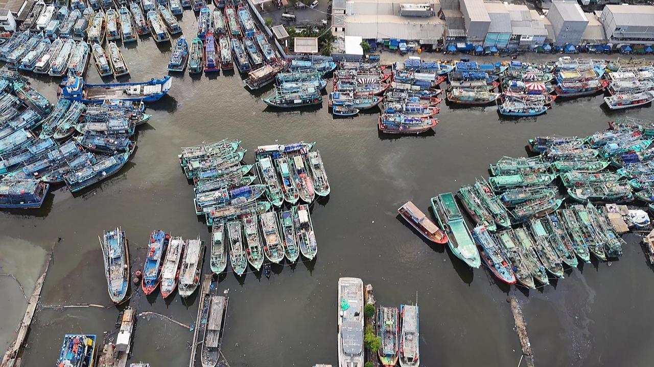 Judul: Kemarau Basah, Sebagian Nelayan Muara Angke  Tidak Melaut