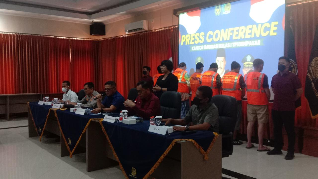 Jauh-Jauh ke Bali, WNA Malah Tipu-Tipu Warga di India Janjikan Visa dan Tiket Masuk Kanada, Kerugian Rp5 M