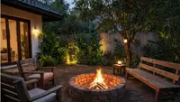 6 Inspirasi Fire Pit di Halaman untuk Menciptakan Area Santai yang Nyaman dan Estetik