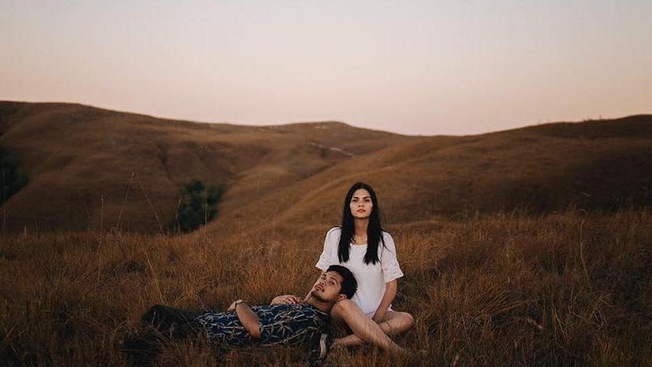 Petra Sihombing dan Firrina Sinatrya