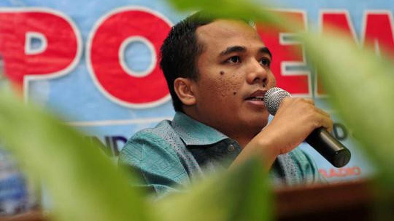 Pengamat penerbangan  Samudra Sukardi  kiri  dan Pilot  Jeffrey Andria 