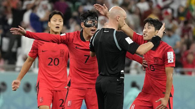 Foto: Raut Kekecewaan dan Kesedihan Pemain Korsel usai Dikalahkan Ghana di Piala Dunia 2022