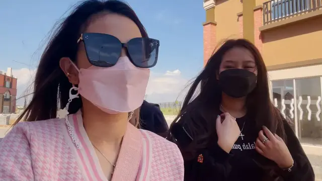 Jadi Obat Nyamuk, Ini 6 Momen Kebersamaan Sisca Kohl dan Jessica Jane