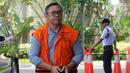 Bupati Pakpak Bharat, Sumatera Utara, Remigo Yolanda Berutu akan menjalani pemeriksaan lanjutan melengkapi berkas terkait dugaan menerima suap proyek di Dinas PUPR Pakpak Bharat di gedung KPK, Jakarta, Rabu (27/2). (Merdeka.com/Dwi Narwoko)