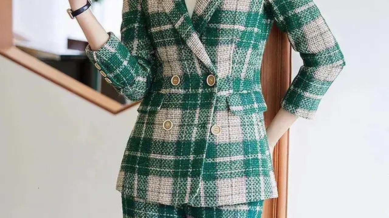 5 Inspirasi Model Jas Wanita Modern dan Elegan untuk April 2025