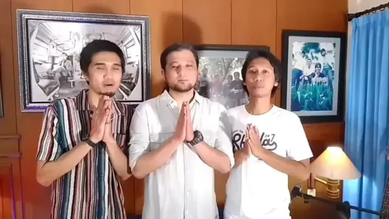 Video ucapan selamat Lebaran Sheila On 7 ramai dibahas warganet karena tak menampilkan Brian, sang drummer (https://www.instagram.com/p/CdOC9dzlCvr/)