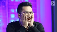 Penyanyi Ihsan Tarore saat menjadi bintang tamu dalam acara Dear Haters Liputan6.com di SCTV Tower, Jakarta (20/7). (Liputan6.com/Fatkhur Rozaq)