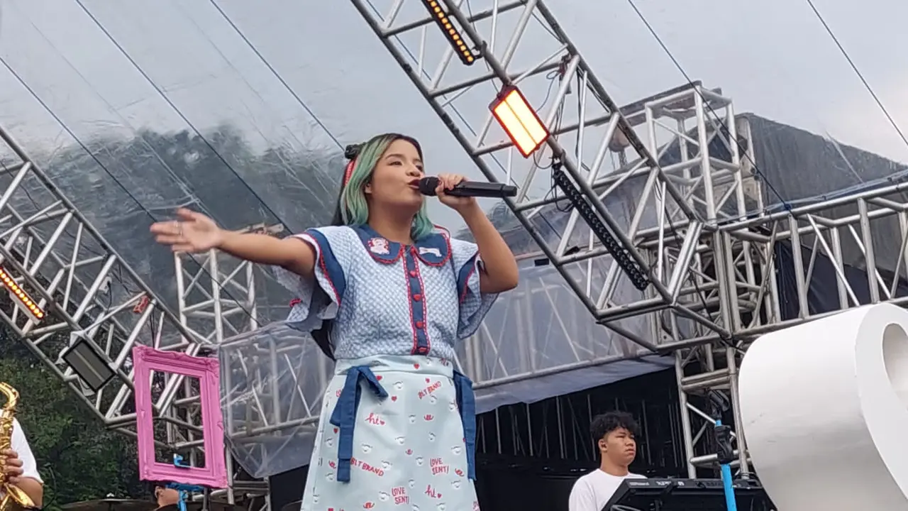 Idgitaf di Festival Sunset di Kebun (Fimela/Soraya Fitriyani)