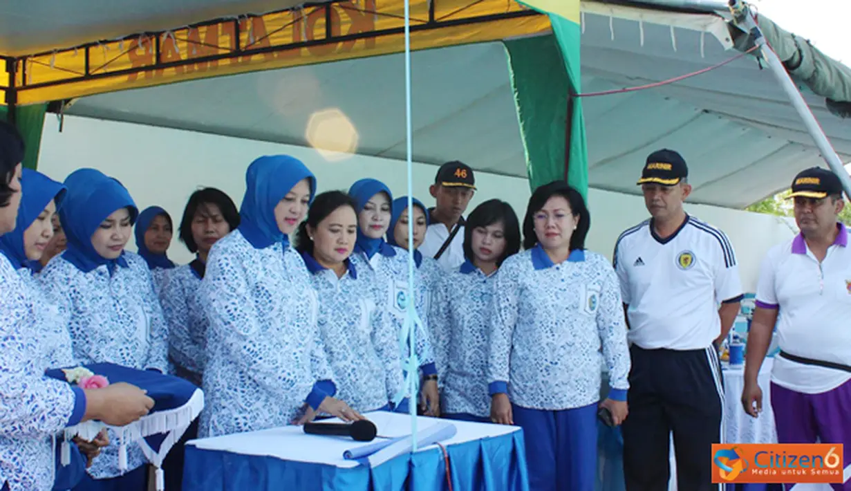 Citizen6, Surabaya: Kegiatan lomba renang ini adalah rangkaian kegiatan dalam rangka HUT Marinir ke 67 yang jatuh pada tanggal 15 November 2012 mendatang. (Pengirim: Budi Abdillah).