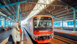 Top 3: Keluar-Masuk Bengkel, INKA Janji Perbaiki KRL Sesuai Spesifikasi
