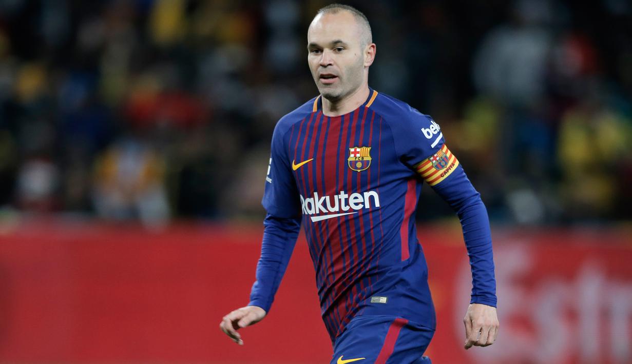 5. Andres Iniesta - Andres Iniesta adalah salah satu gelandang terhebat sepanjang masa. Iniesta menjadi gelandang luar biasa dan jadi jantung permainan tiki-taka Barcelona saat ditangani Pep Guardiola. (AFP/Gianluigi Guercia)