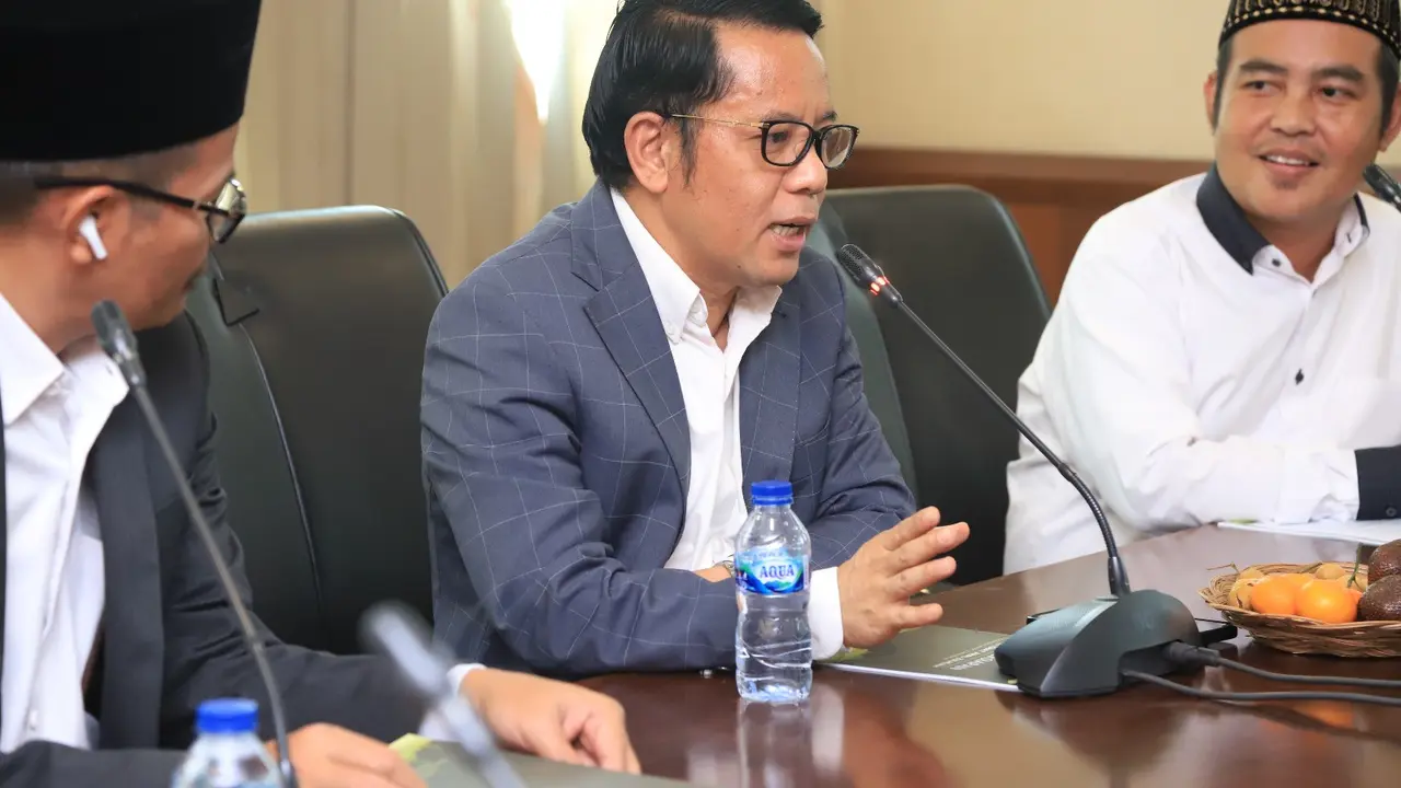 Dirjen Bimas Islam Kemenag, Kamaruddin Amin (tengah). (Istimewa)