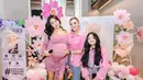 Pesta baby shower yang digelar dengan nuansa manis ini juga dihadiri oleh sederet rekan selebritis yang turut merayakan momen spesial bersama Jedar.  [@inijedar].