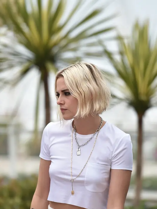 Tak hanya itu saja, Kristen Stewart mengungkapkan perasaan nyaman dan saling serius menjalani hubungan asmara meski sesama jenis. Kristen juga merasa sangat jatuh cinta dengan Alicia Cargile. (AFP/Bintang.com)