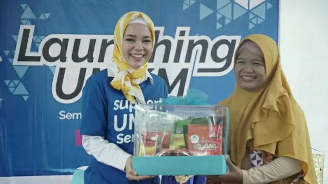Dewi Sandra