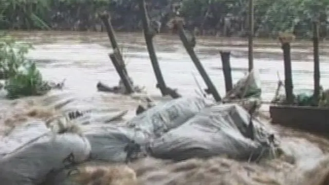 [VIDEO] Luapan Kali Beringin Rendam Puluhan Rumah di Semarang