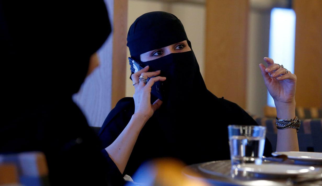 Melihat Gaya Hidup Wanita Berhijab di Arab Saudi - Foto Liputan6.com