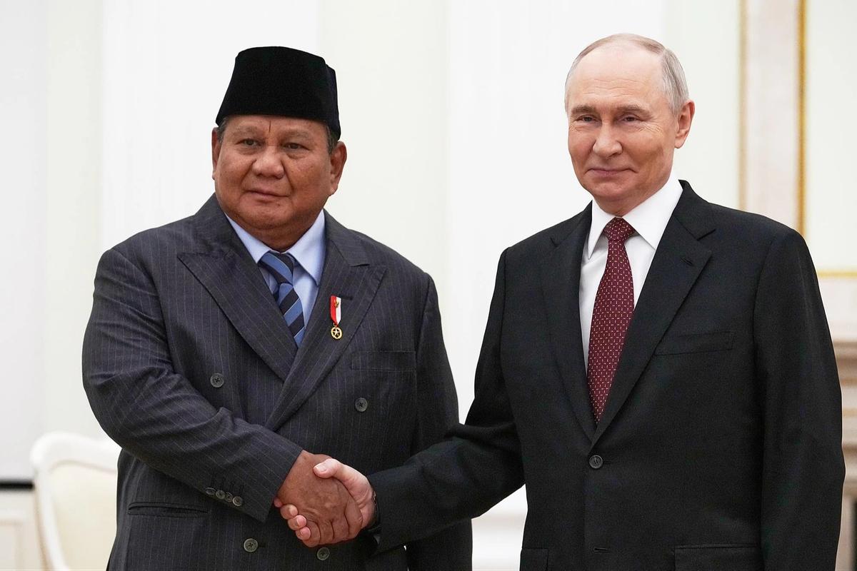 FOTO: Sambut Prabowo di Moskow Putin Sampaikan Simpati Bencana Alam Sumatera