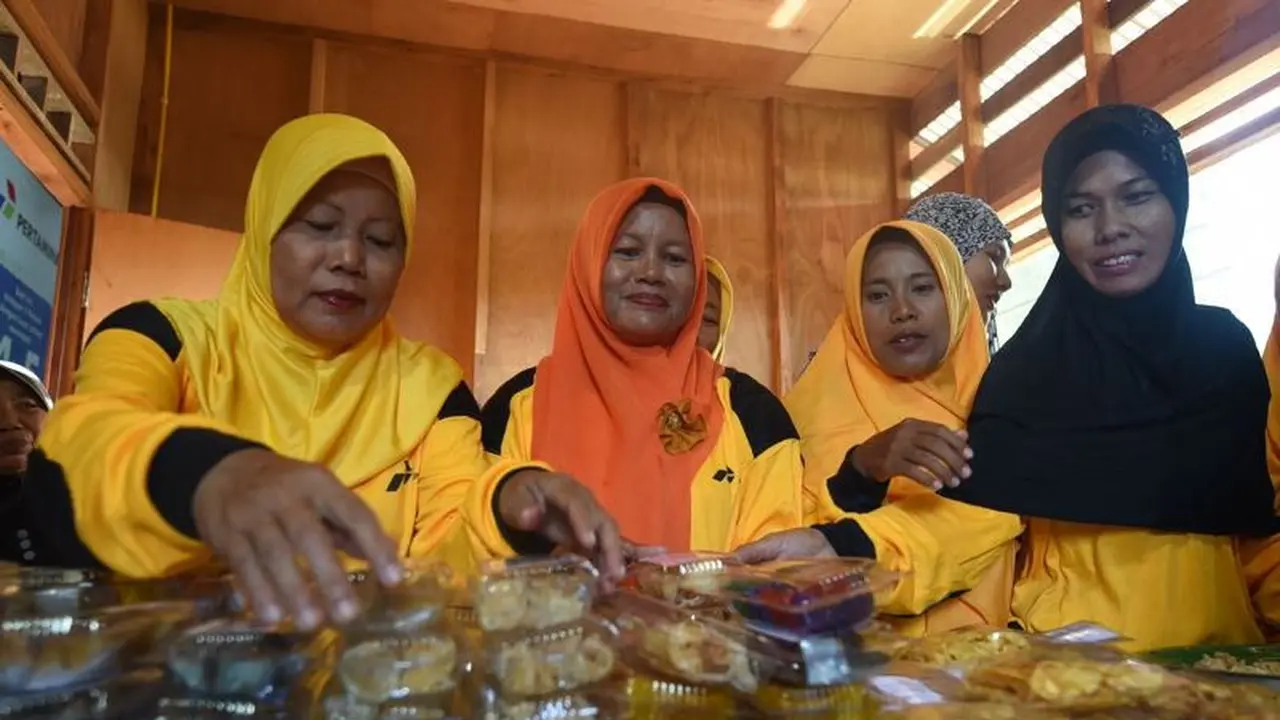 Camilan Serba Nanas Gambut, Produk Olahan Lahan Bekas Terbakar