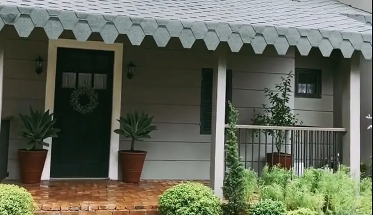 Rumah Arya Saloka (Instagram/the_house_of_olive)