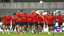 Para pemain Sevilla melakukan latihan jelang laga semifinal Liga Europa di Cologne, Jerman, Sabtu (15/8/2020). Sevilla akan berhadapan dengan Manchester United. (Ina Fassbender, AP via Pool)
