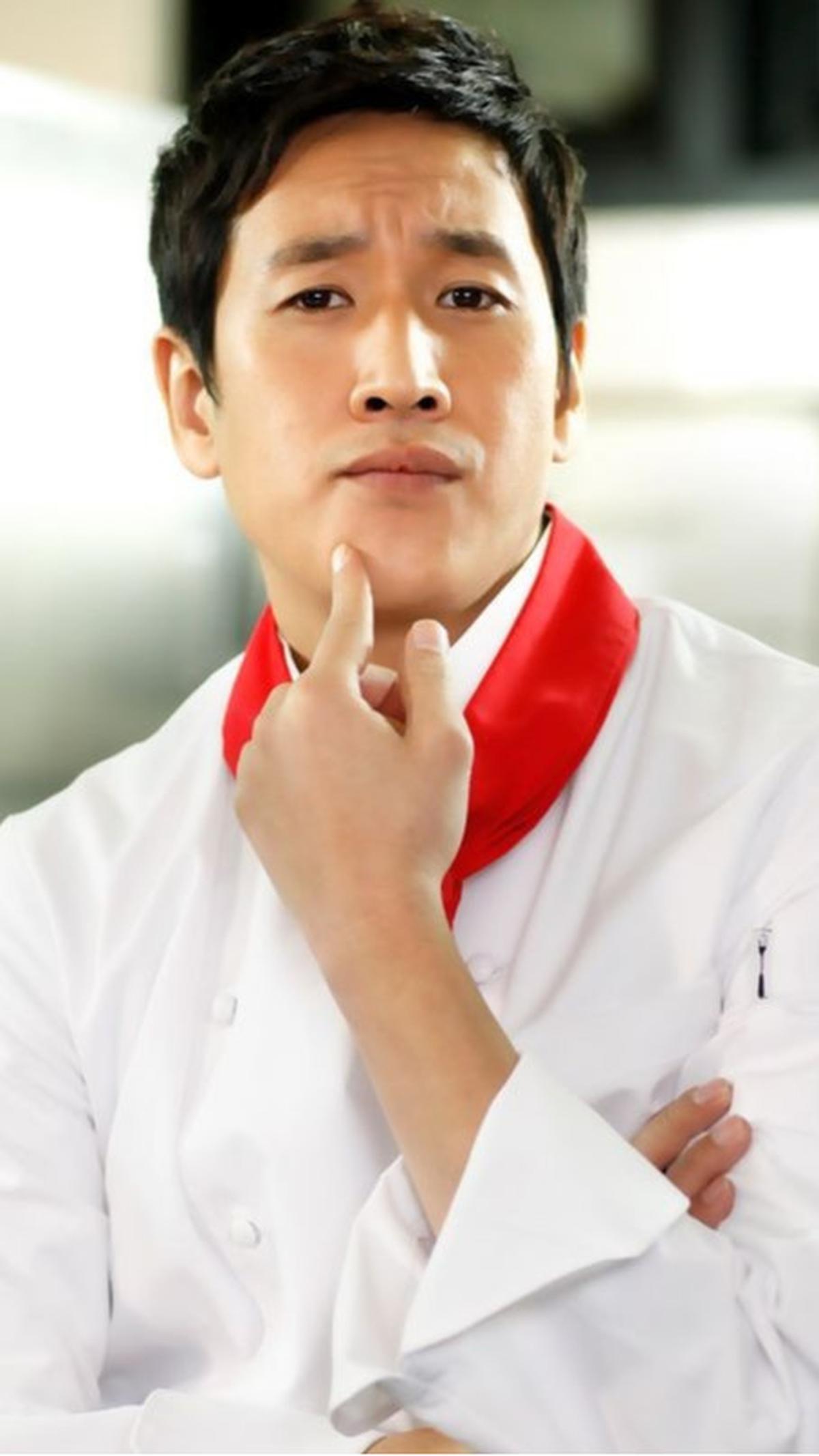 2. Choi Hyun Wook - "Pasta" (2010)