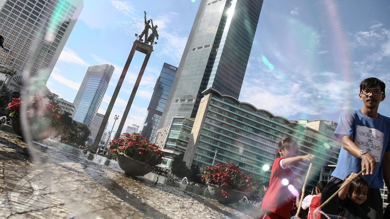 20160103-Warga Jakarta Banjiri Hari Pertama CFD