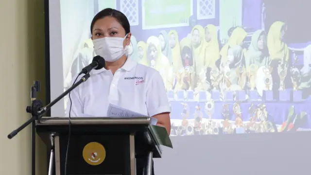 Kemensos Serahkan Bantuan Keserasian Sosial dan Kearifan Lokal