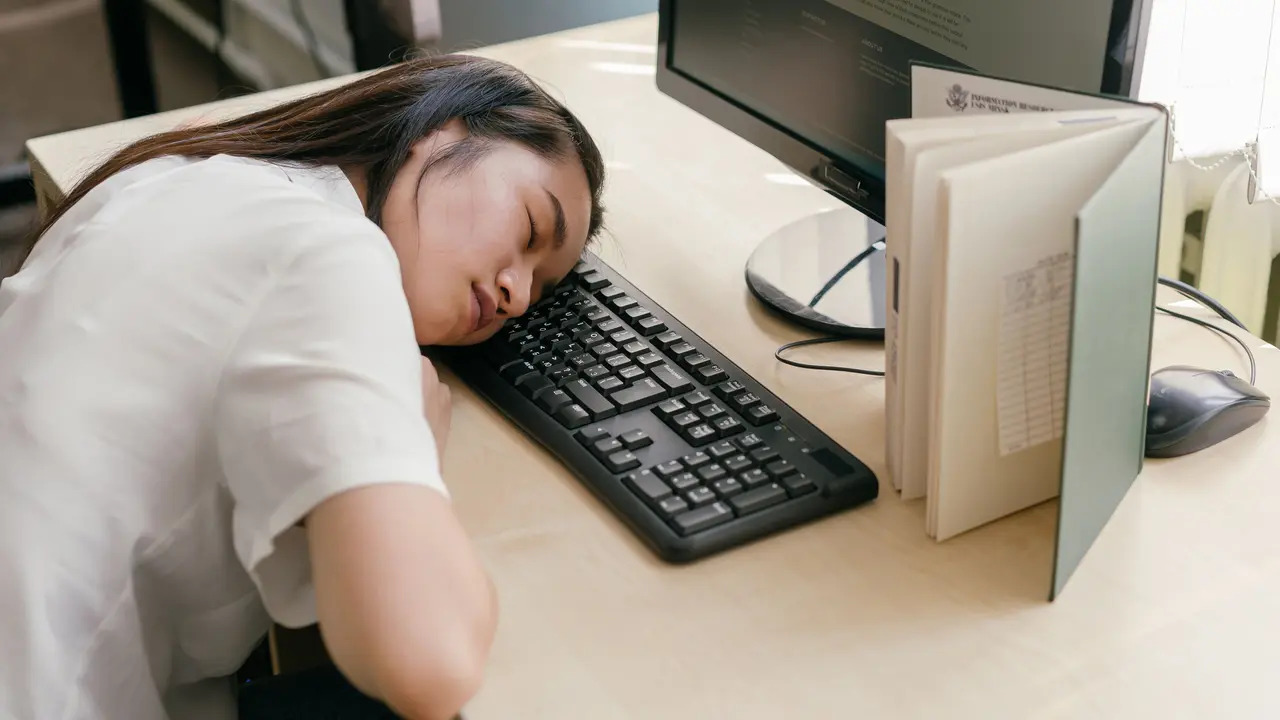 Jangan Biarkan Kesibukan Kantor Membuat Tubuh Ikut Lelah