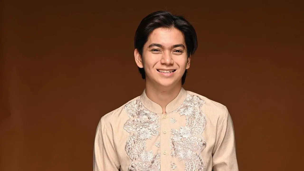 Ajil Ditto saat merayakan Hari Raya Idul Adha. (Foto: Instagram/ ajil_ditto08)