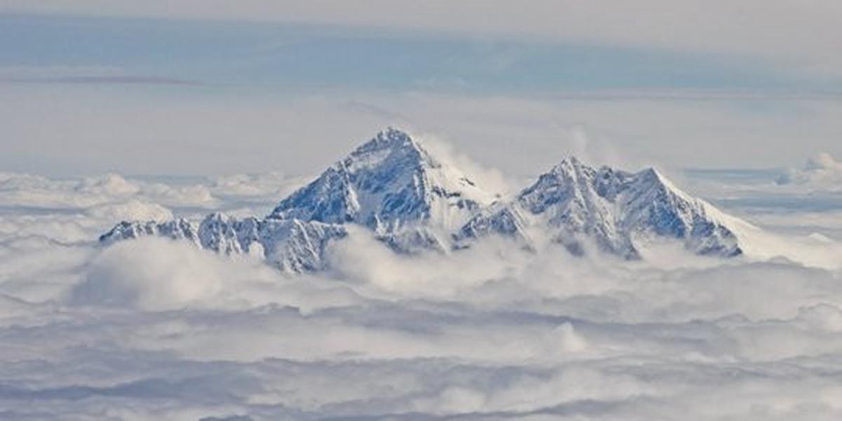 Puncak Tertinggi di Dunia - Mount Everest