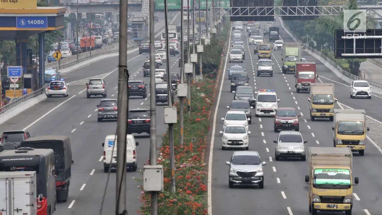 Mulai 18 Agustus, Truk Dibatasi Lewat Tol
