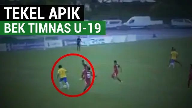 Berita video tekel apik dari bek Timnas U-19, Nurhidayat Haji Haris, membuat pemain Brasil tak bisa lewat saat pasukan Indra Sjafri kalah 0-1 di Turnamen Toulon, Prancis, Rabu (31/5/2017). Tekel tersebut bersih sehingga tidak menghasilkan pelanggaran...