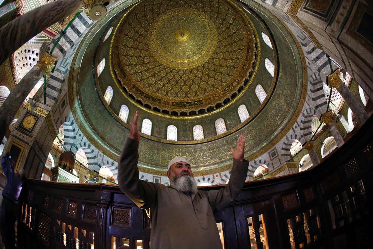 Begini Indahnya Arsitketur di Balik Kubah Shakhrah, Dihiasi Mozaik Menakjubkan!