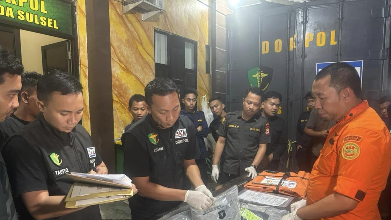 Potongan Tubuh Korban Ketiga Kecelakaan Pesawat ATR 42-500 Berhasil Dievakuasi