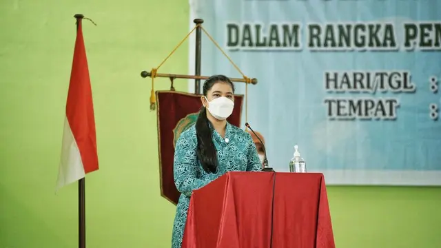 7 Momen Kahiyang Ayu jadi Ketua PKK Medan, gayanya curi perhatian