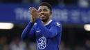 Reaksi bahagia pemain Chelsea, Wesley Fofana setelah timnya berhasil menang atas Leeds United pada laga pekan ke-26 Liga Inggris 2022/2023 yang berlangsung di Stamford Bridge, London, Sabtu (05/03/2023) malam WIB. The Blues menang dengan skor 1-0. (AP Photo/David Cliff)