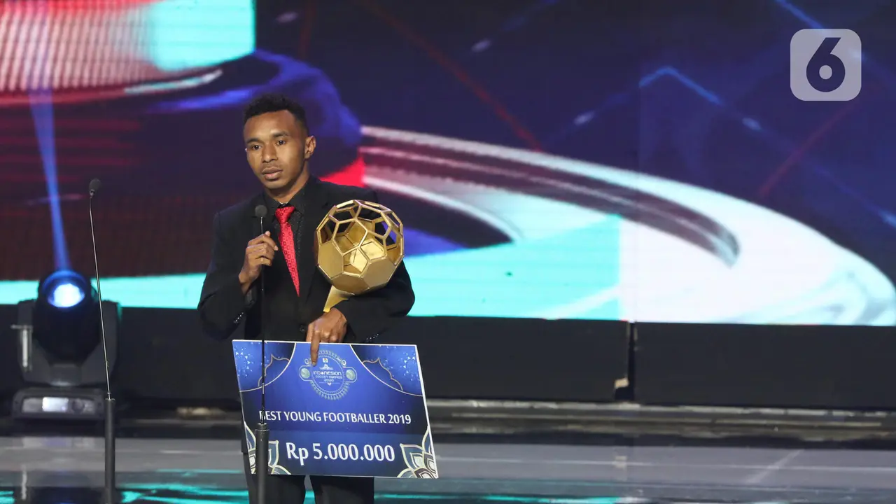 Enam Belas Penghargaan Diberikan Pada Indonesian Soccer Award 2019