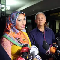 Shinta Bachir mengaku jika ia kenal dengan sosok RA. (Wimbarsana/Bintang.com)
