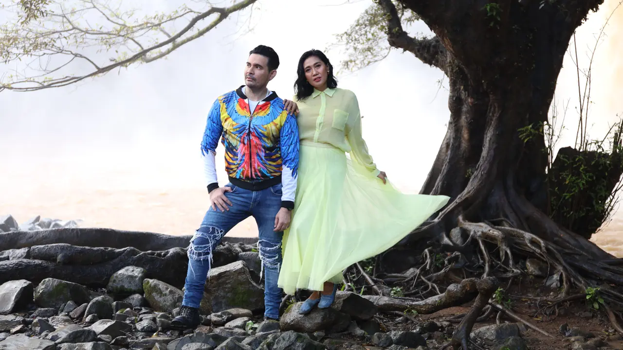 Erie Suzan dan Beniqno duet dalam lagu Janji Cinto. (IST)