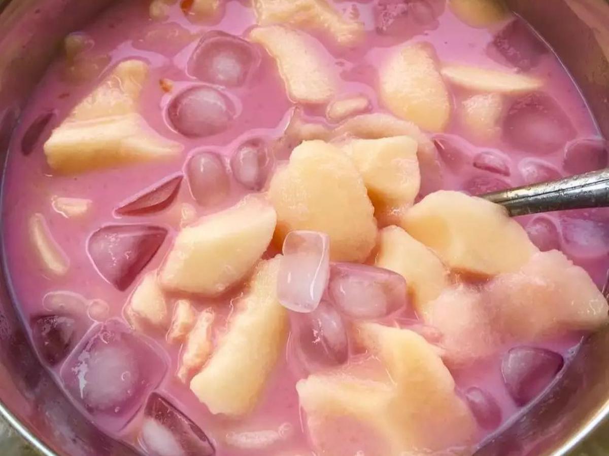<b>8. Es Susu Timun Suri</b>