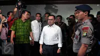 Menteri ESDM Sudirman Said memenuhi panggilan Mahkamah Kehormatan Dewan (MKD) DPR RI di Komplek Parlemen, Jakarta, Selasa (2/12/).   Sudirman mengaku membawa rekaman lengkap berisi percakapan dugaan pencatutan nama Jokowi-JK. (Liputan6.com/Johan Tallo)